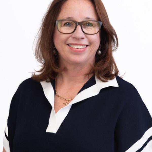 Dr Clare Boothroyd